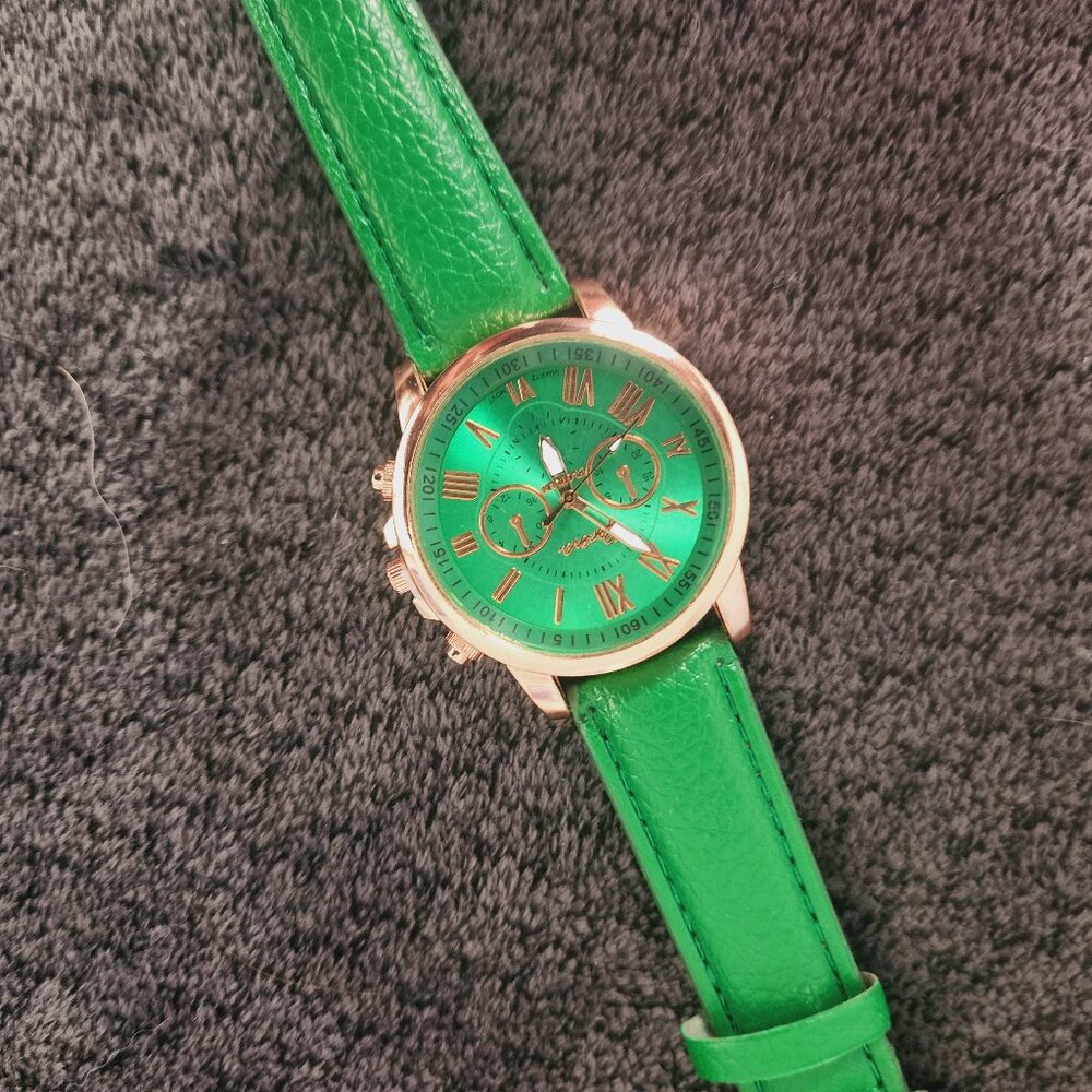 Green & Gold Watch *New Never Used